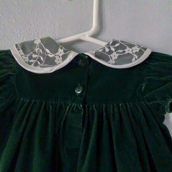 YoungLand 6-9 Months Velvet Dress-Hunter Green-Lace Trim-Bow Detail-Christmas - Picture 5 of 7